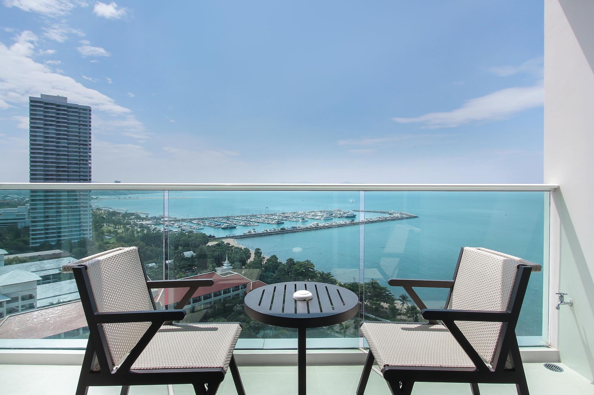 White Sand Beach Residences Pattaya Jomtien Beach Exterior photo